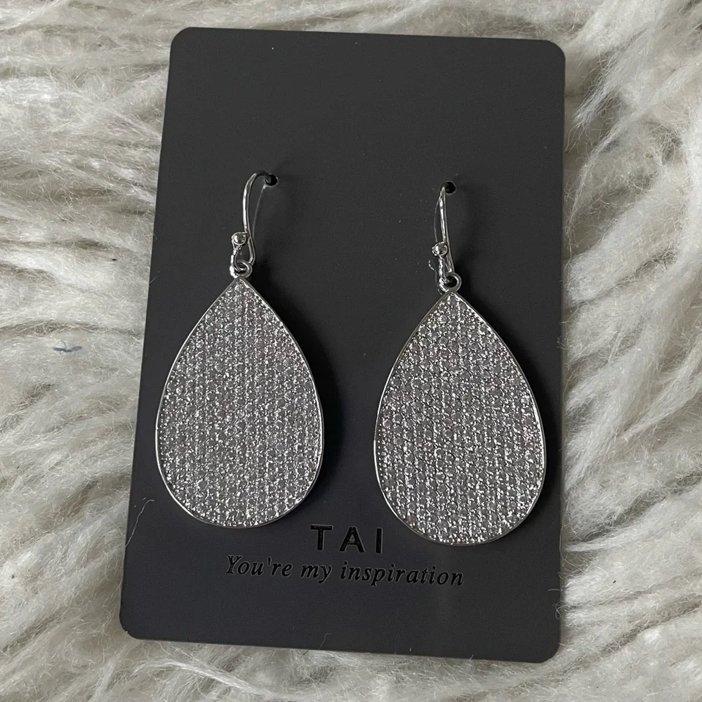 Tai Designs Silver Tone Cubic Zirconia CZ Pear Shaped Drop Earrings NWT One Size